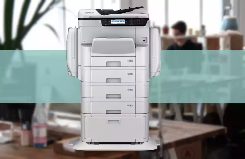 Impresora EPSON en entorno de oficina dotada con tecnología sin calor