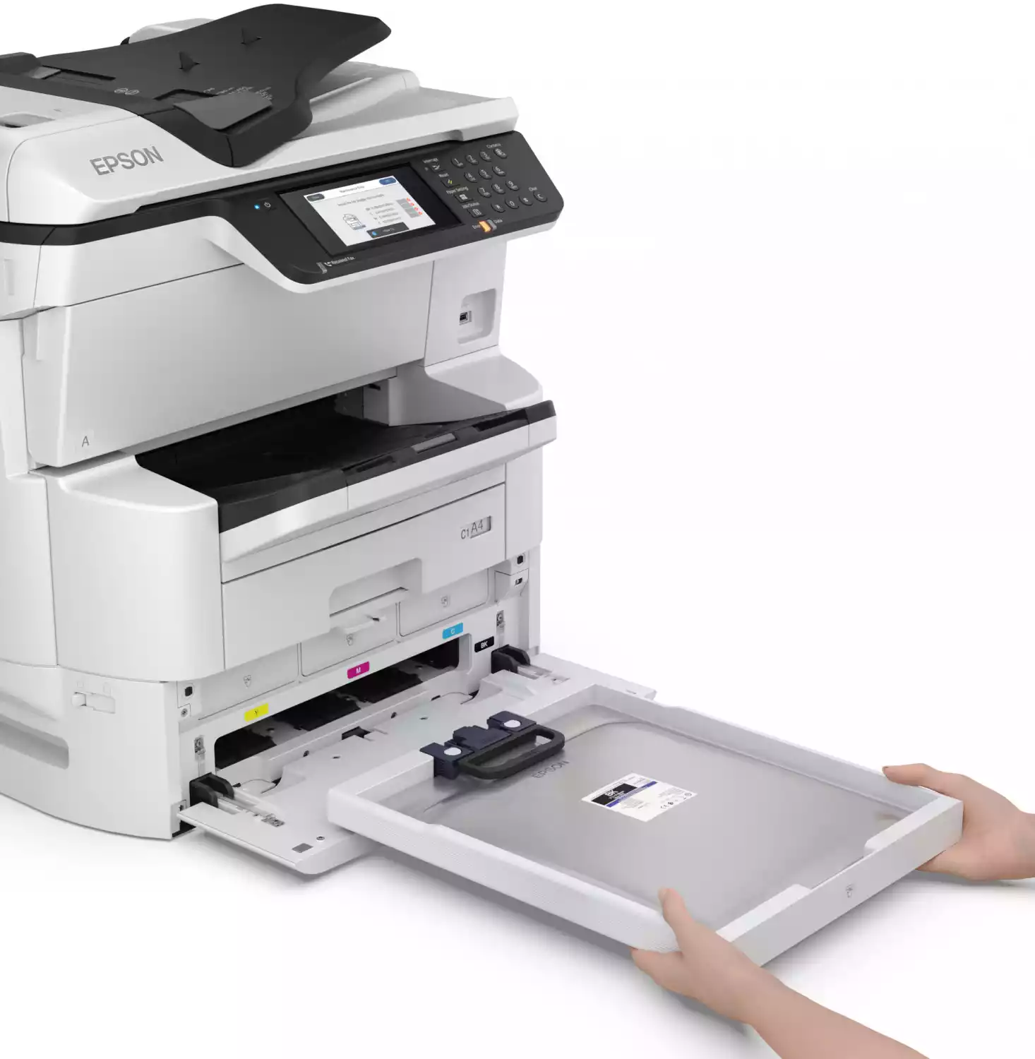 Impresora multifunción con cajón abierto para cambio de tintas EPSON bolsa color negro